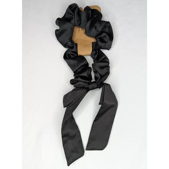 Black Hair Scrunchie Bow Ponytail by Berry - Picture 2 of 5